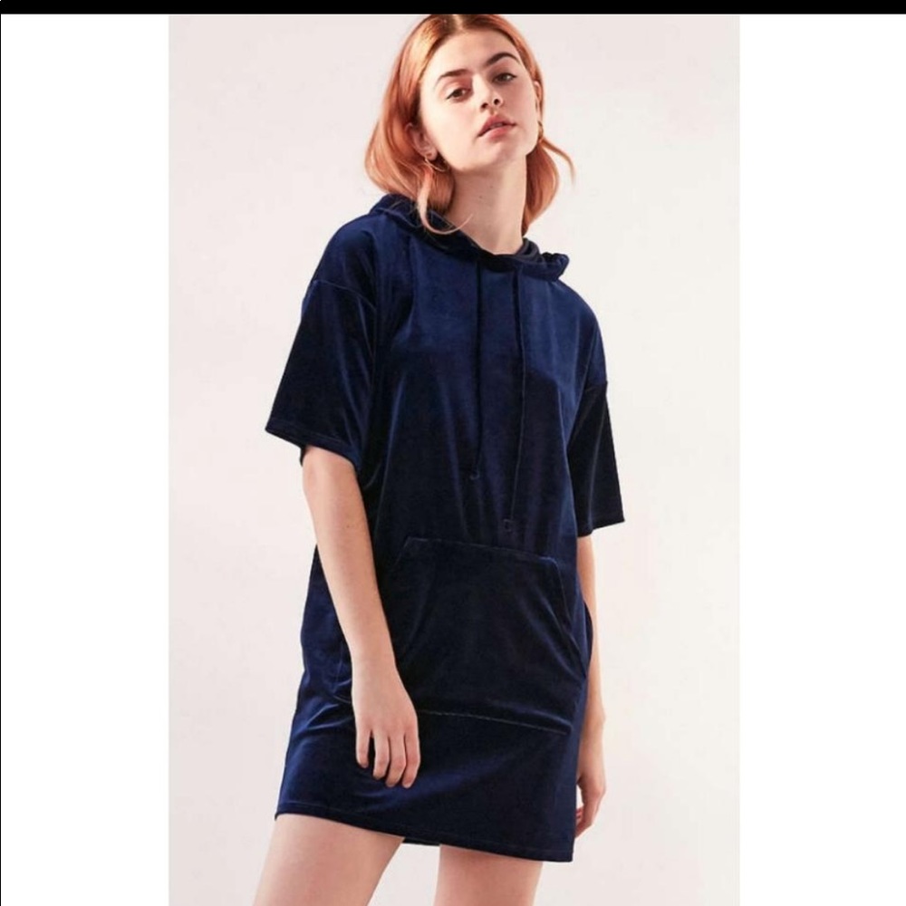 Silence + Noise Navy Velvet T-Shirt Casual Dress